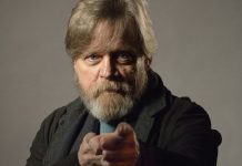 Mark Hamill Questions Luke Skywalker Lightsaber Auction
