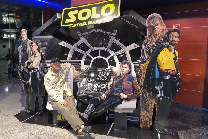 ron-howard-solo-standee