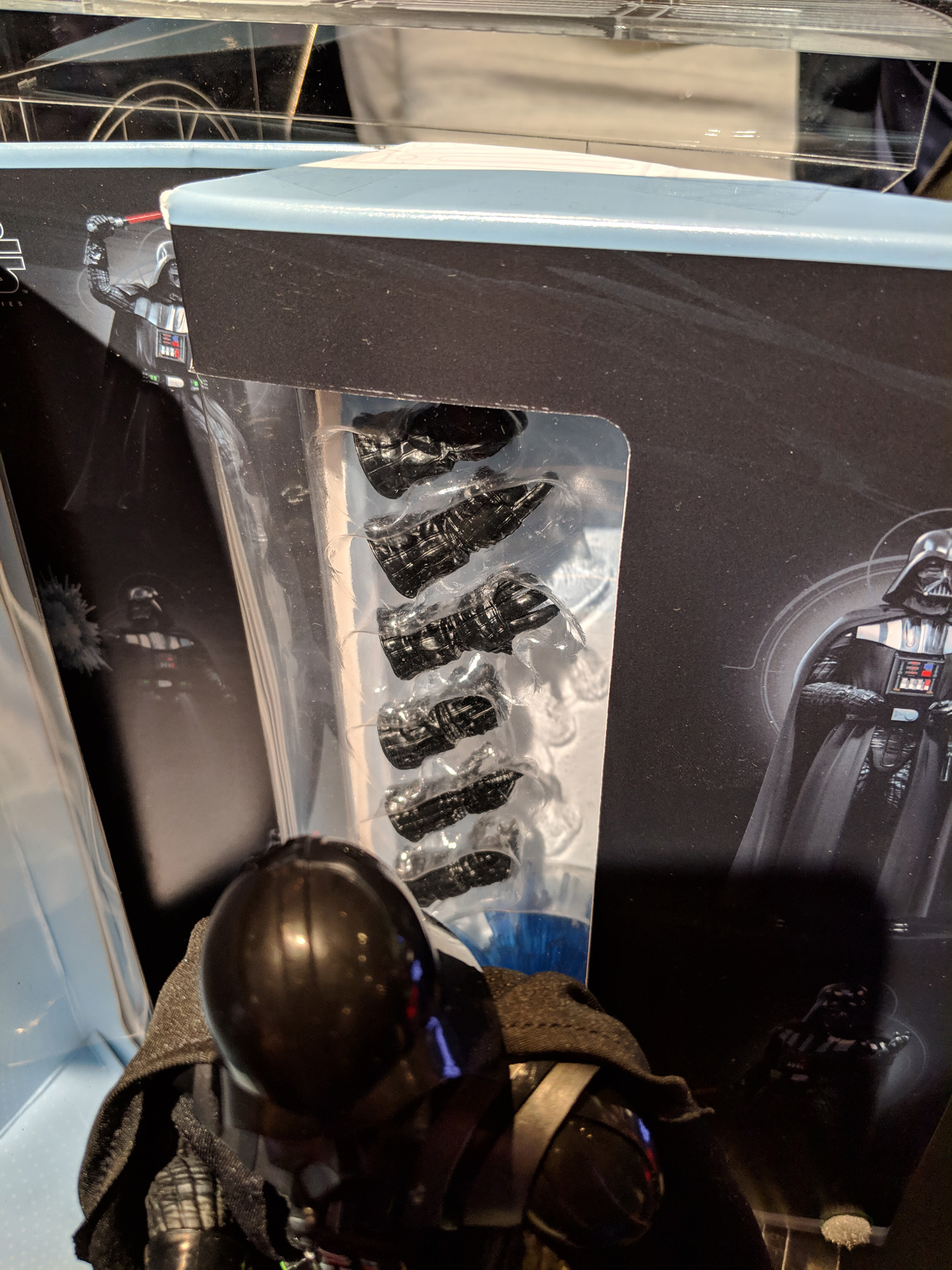 TFNY 2019: Hasbro - HyperReal 8-inch Darth Vader