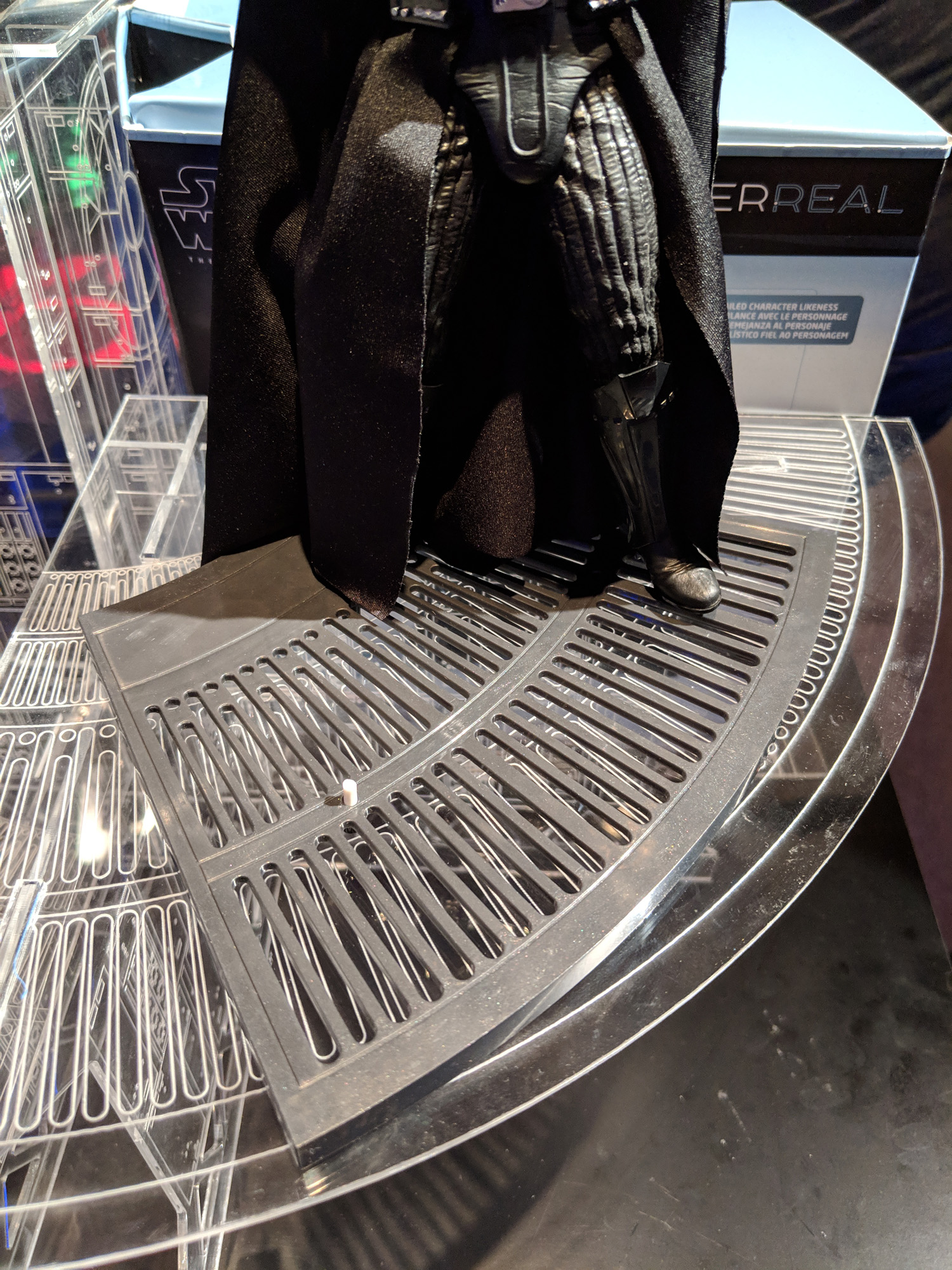 TFNY 2019: Hasbro - HyperReal 8-inch Darth Vader