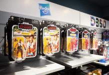D350 Assembles Super Heroes and Stormtroopers in New Marvel and Star Wars Fan Zone