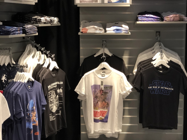 D350 - Review of New Disney Store Dedicated Star Wars and Marvel Shop