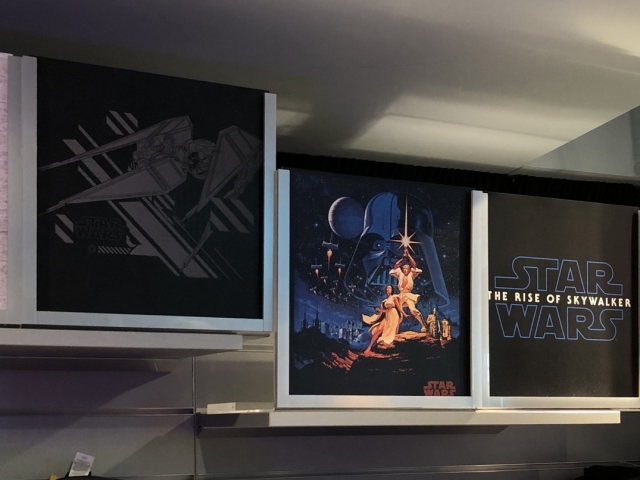 D350 - Review of New Disney Store Dedicated Star Wars and Marvel Shop