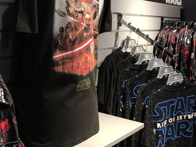 D350 - Review of New Disney Store Dedicated Star Wars and Marvel Shop