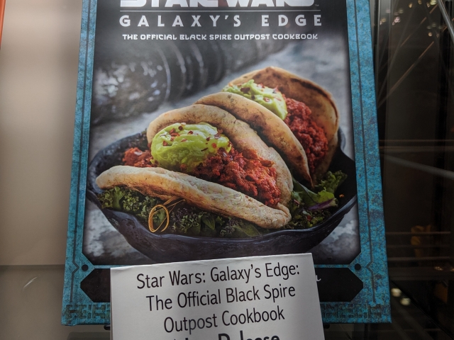 nycc-2019-insight-editions-booth-12