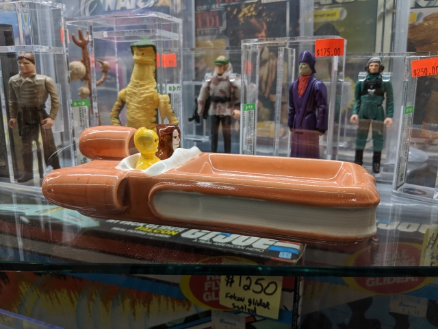 nycc-2019-misc-booth-photos (10)