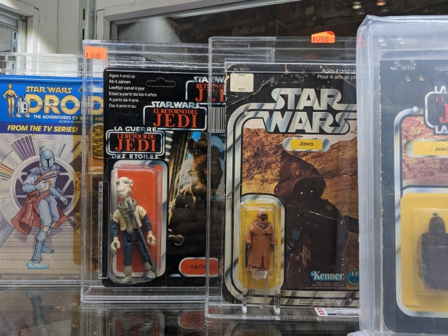 nycc-2019-misc-booth-photos (3)