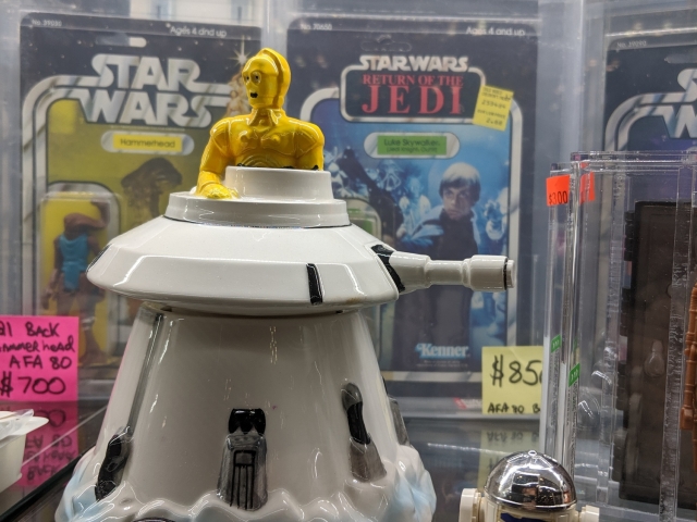 nycc-2019-misc-booth-photos (6)