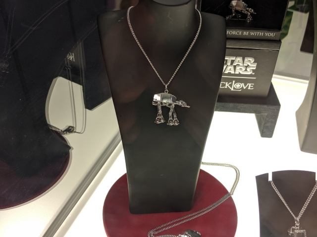 nycc-2019-rock-love-booth-2