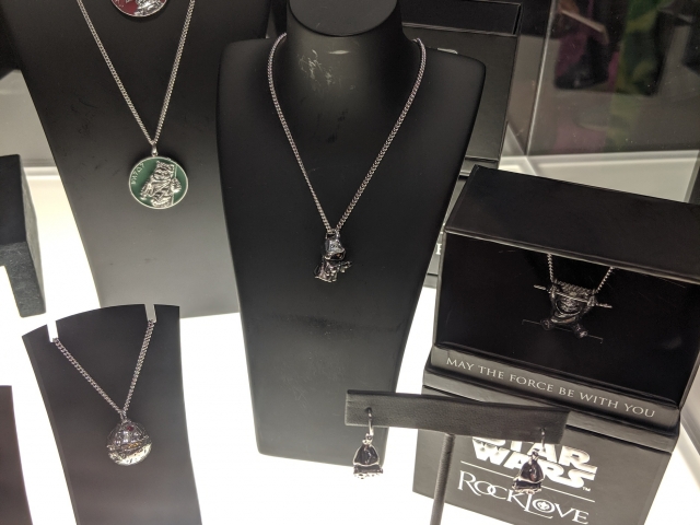 nycc-2019-rock-love-booth-7