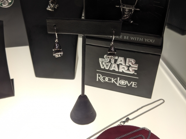 nycc-2019-rock-love-booth-9