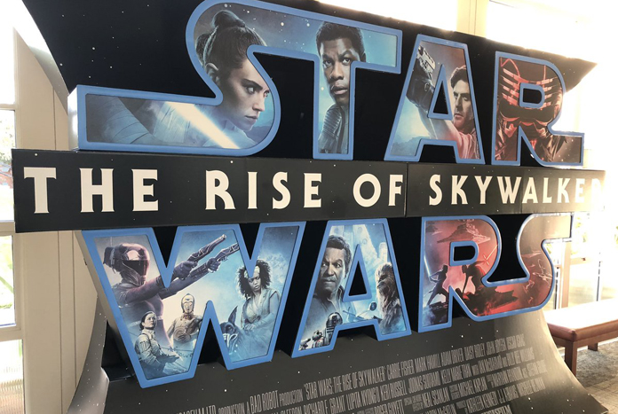 tros-theater-standee