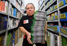 Warwick Davis Becomes Argos Employee for Star Wars: Jedi Fallen Order Launch