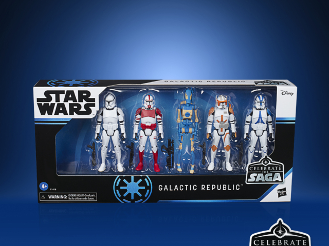 STAR WARS CELEBRATE THE SAGA 3.75-INCH GALACTIC REPUBLIC Figure 5-Pack – in pck