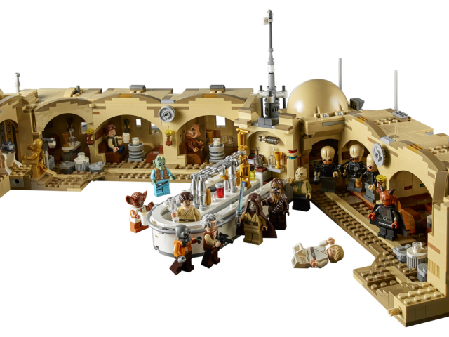 LEGO Star Wars Mos Eisley Cantina (#75290)