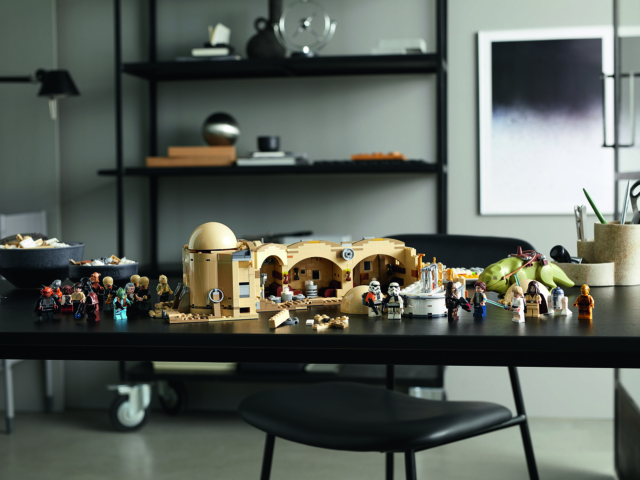 LEGO Star Wars Mos Eisley Cantina (#75290)