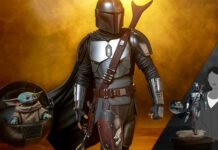Pre-Order Sideshow Collectibles The Mandalorian (300786) Premium Format Figure