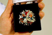 Her Universe 2020 Star Wars Holiday Pin Available December 2nd at 7am PST