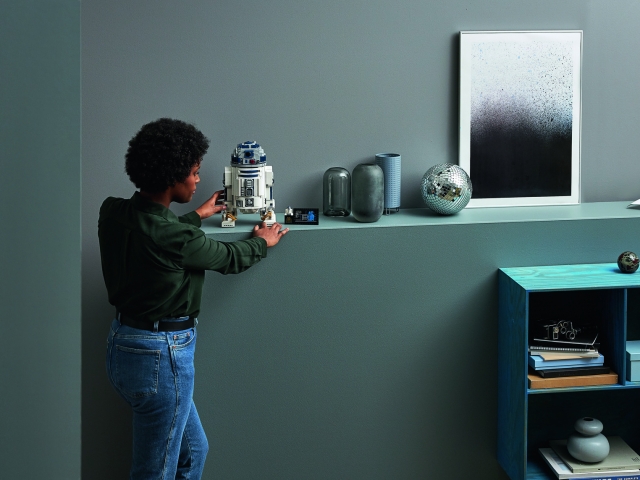 New LEGO Star Wars R2-D2 Officially Revealed, Available from May 1st