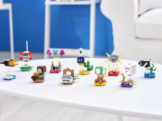 LEGO Super Mario Gets 2-Player Action with LEGO Mario and LEGO Luigi