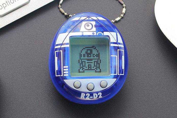 r2-d2-tamagotchi-droid-buddy-blue-01