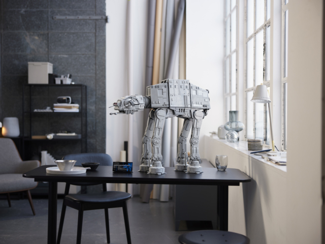 LEGO Star Wars Ultimate Collector Series AT-AT (#75313)
