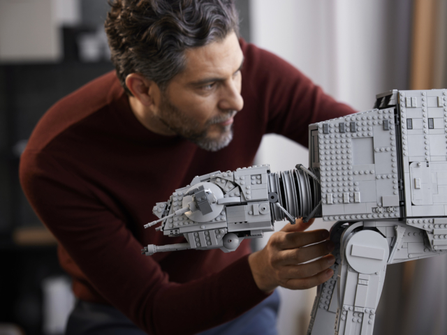 LEGO Star Wars Ultimate Collector Series AT-AT (#75313)