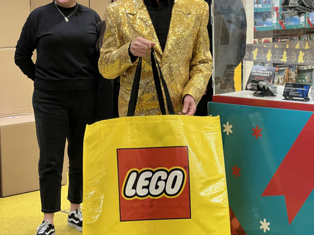 LEGO_UCS_ATAT_Launch_6