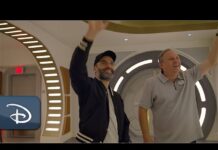 Oscar Isaac Visits Star Wars: Galactic Starcruiser