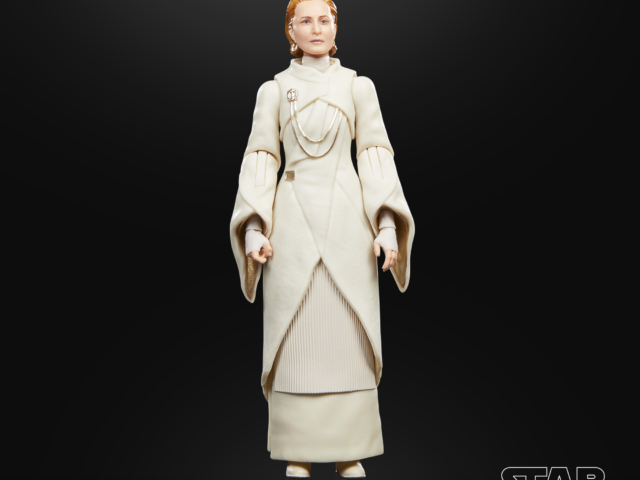STAR WARS THE BLACK SERIES MON MOTHMA 3