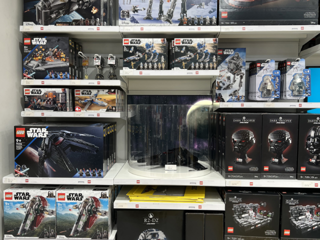 LEGO Xmas 10 Nov 22
