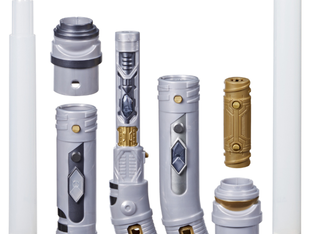 STAR WARS LIGHTSABER FORGE ULTIMATE AHSOKA MASTERWORKS SET 4