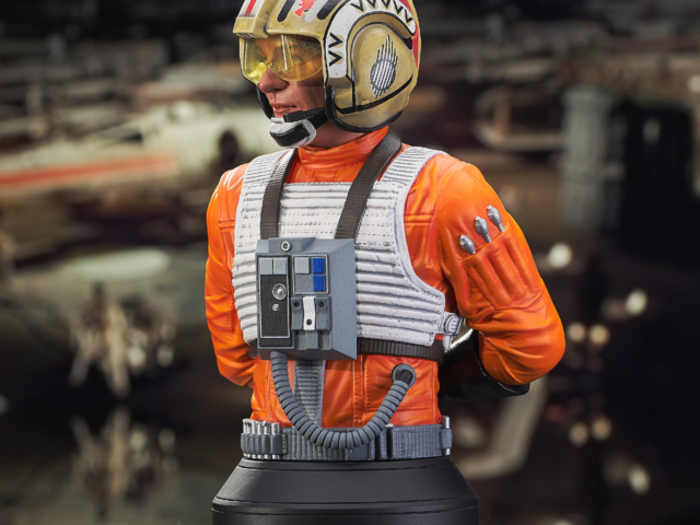 Red Leader Checking In Gentle Giant Ltd. Reveal Star Wars: A New Hope - Red Leader Mini Bust ...