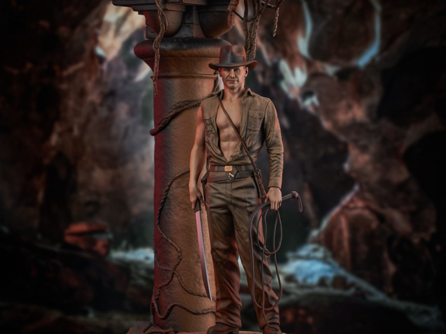 Gentle Giant Indy Statue 01 Sep23