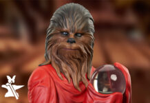 Gentle Giant Ltd. Star Wars Chewbacca (Life Day) Mini Bust and PGM Holiday Edition with Porg