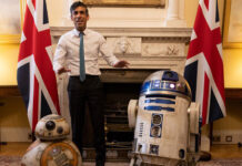 BB-8 and R2-D2 Visit UK Prime Minister in Support of UK Film Industry