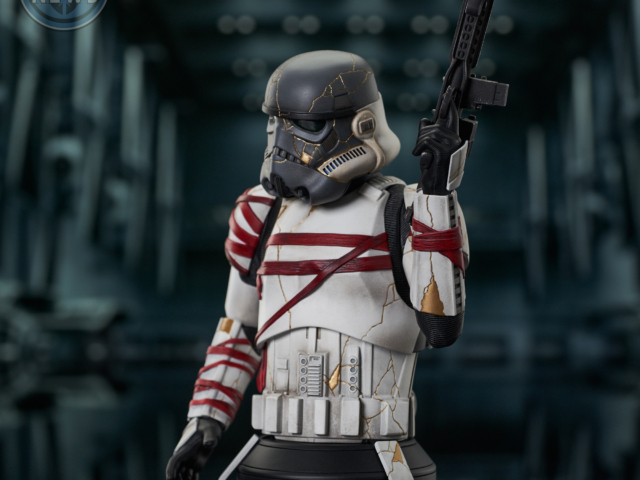 Ahsoka_NightTrooper_Bust_03_Jan24