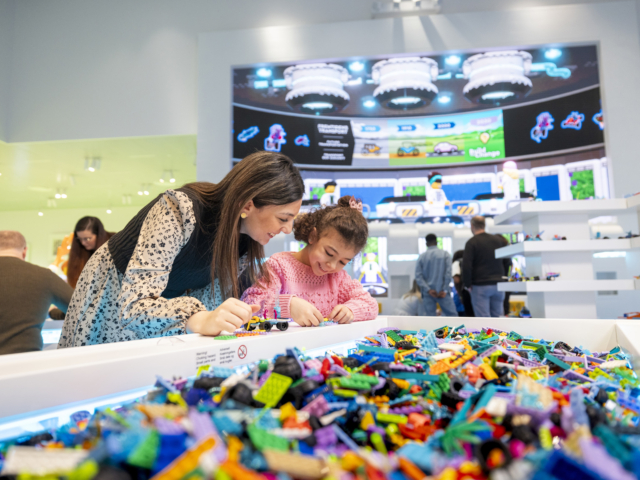legohouse_buildthechange_84a9987_53495428750_o