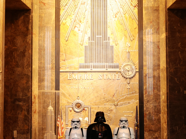 Empire State Building Lucasfilm Photo Opps (DAY)