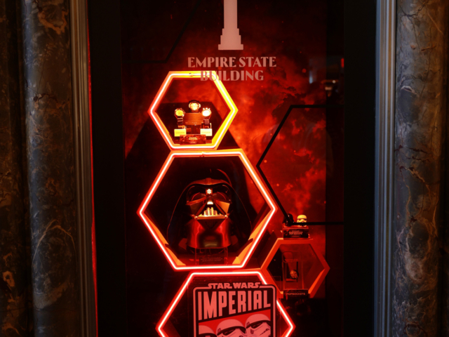 Empire State Building Lucasfilm Photo Opps (DAY)