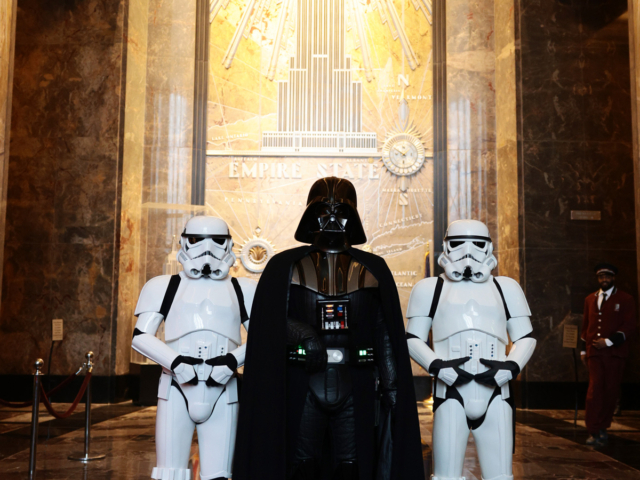 Empire State Building Lucasfilm Photo Opps (DAY)