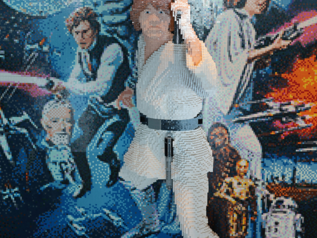 Empire State Building Lucasfilm Photo Opps (DAY)
