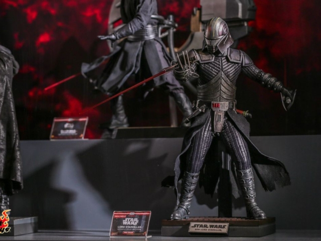 Hot_Toys_Power_Of_The_Dark_Side_Apr24_12