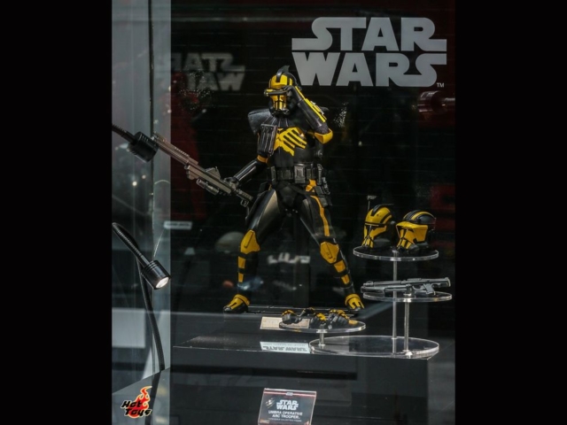 Hot_Toys_Power_Of_The_Dark_Side_Apr24_15