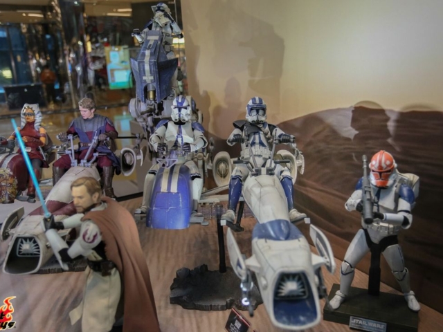 Hot_Toys_Power_Of_The_Dark_Side_Apr24_28