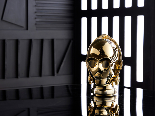 C-3PO Premium Electronic Head Replica Disney Store 03 Sept24