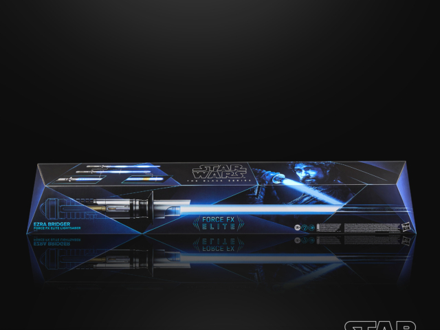 STAR WARS THE BLACK SERIES FORCE FX ELITE EZRA BRIDGER LIGHTSABER – Package 1