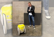 Ewan McGregor Meets G1T4-M1N1 at Fan Expo Boston