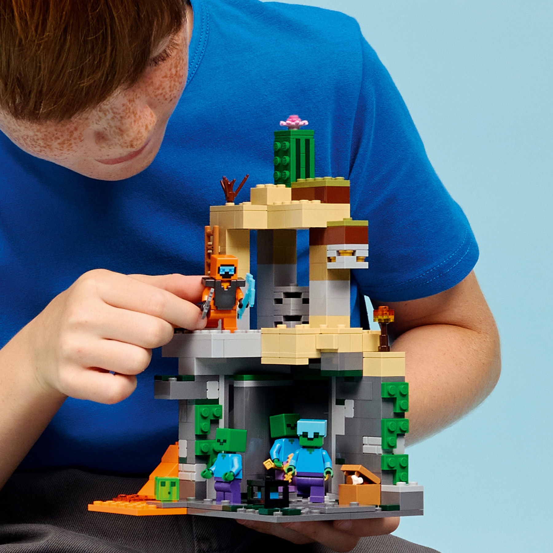 Eight New LEGO Minecraft Sets Revealed, Available from January 1st