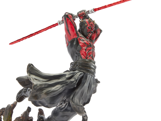 Darth Maul_ Inferno LIGHTSABER Collectible 2 Apr26
